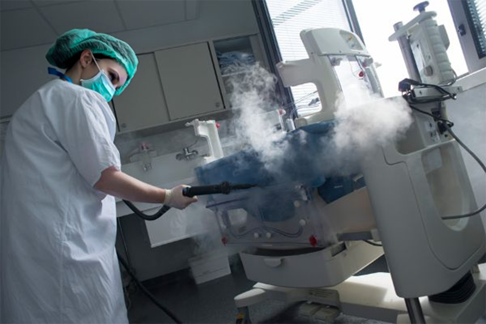 Pourquoi choisir le bionettoyage vapeur pour les incubateurs en néonatologie ?